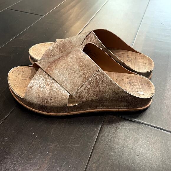 Kork-Ease Tutsi Gold Cross Band Leather Sandals Women's Size 9 - Picture 1 of 5